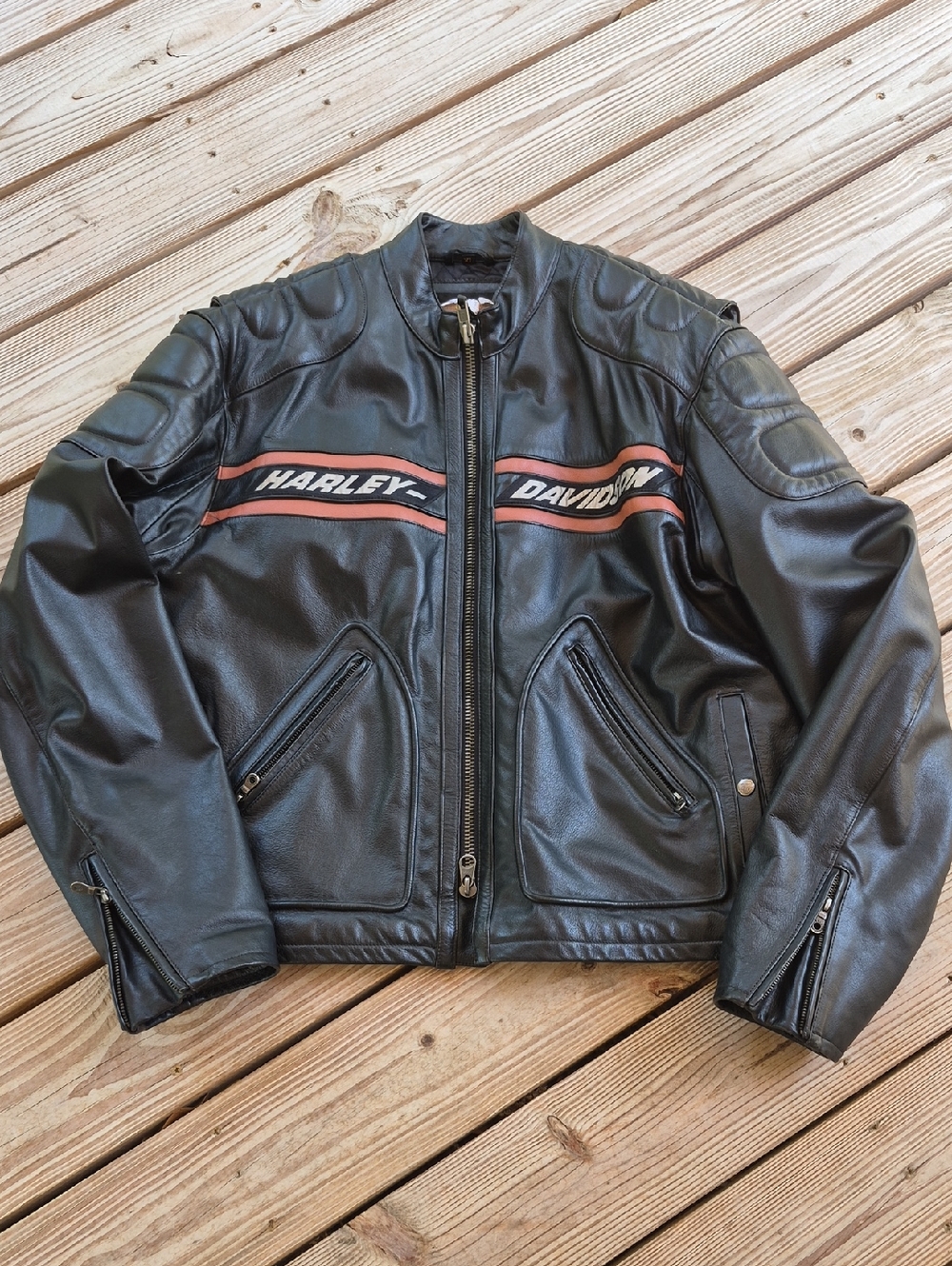 GENUINE Vintage Mens Harley Davidson Leather Jacket.